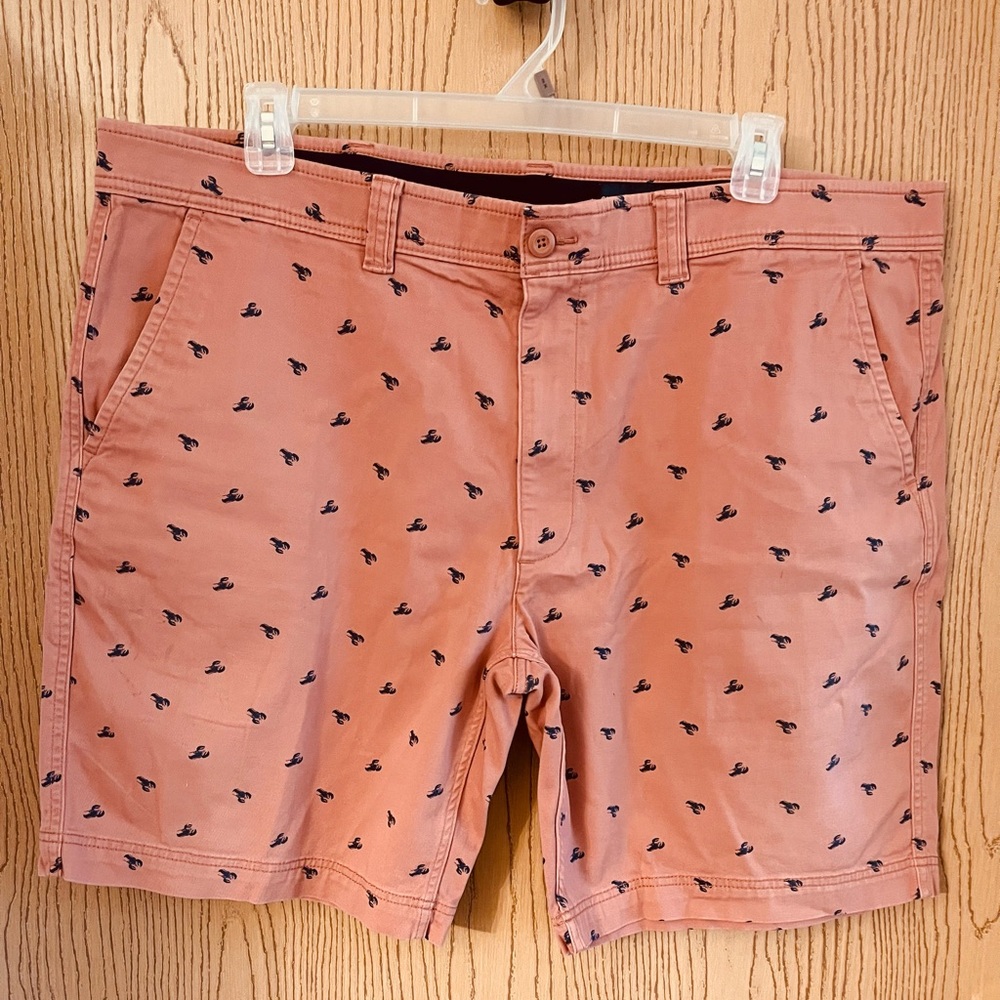 St. John's Bay Men's Salmon  Patterned Shorts comfort stretch 44